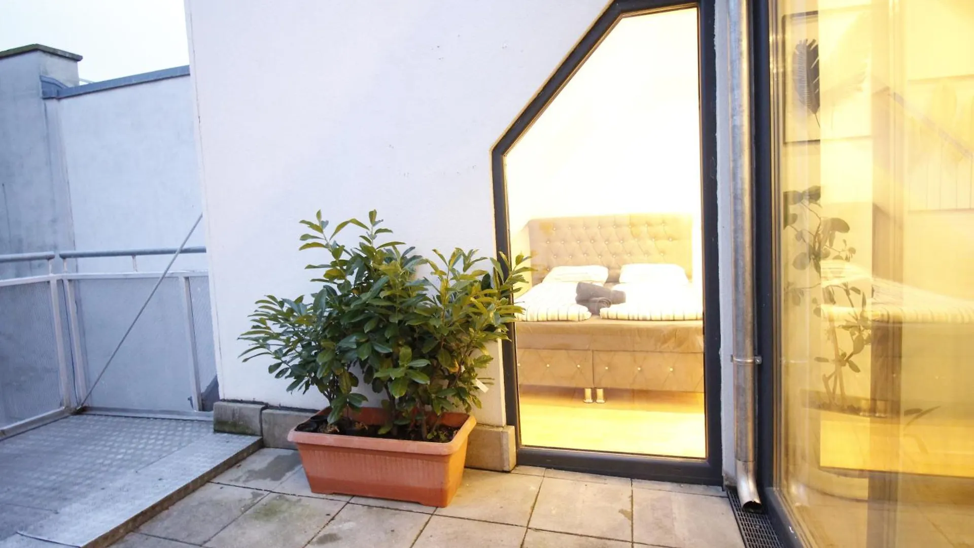 Comfort Rooms In Praterstern Area Vienna 0*,  Austria