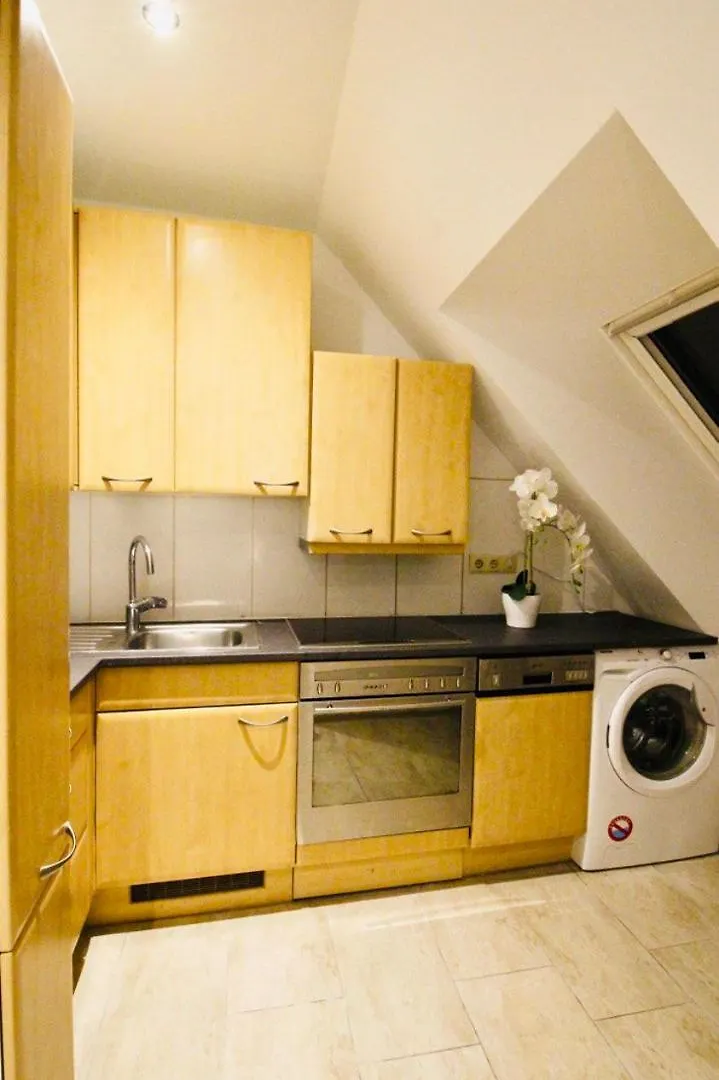Comfort Rooms In Praterstern Area Vienna Homestay